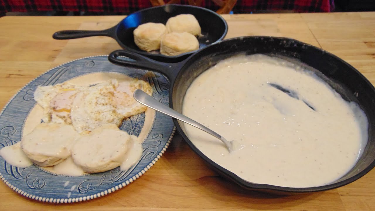 bacon-milk-gravy-for-biscuits-recipe