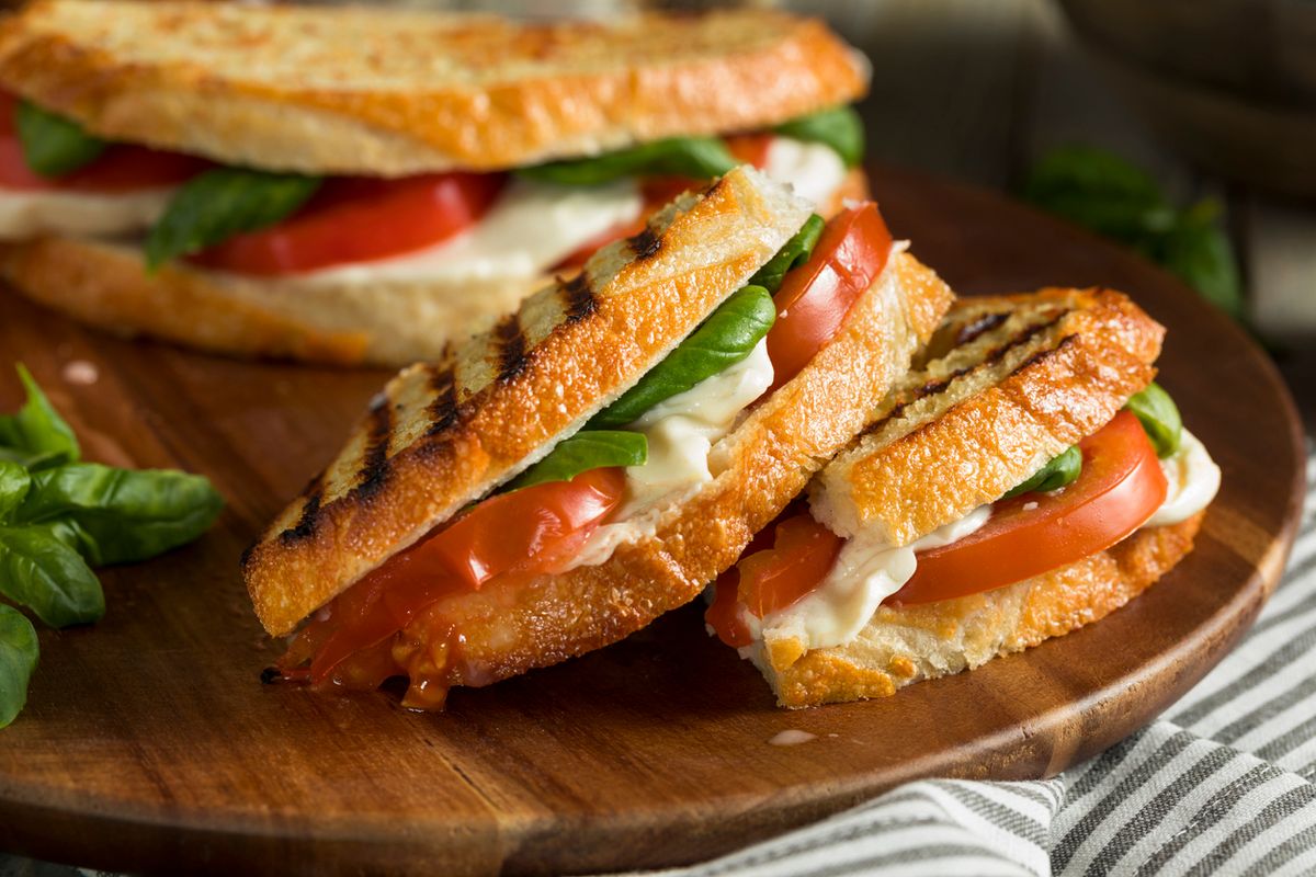 basil-tomato-and-mozzarella-sandwich-recipe