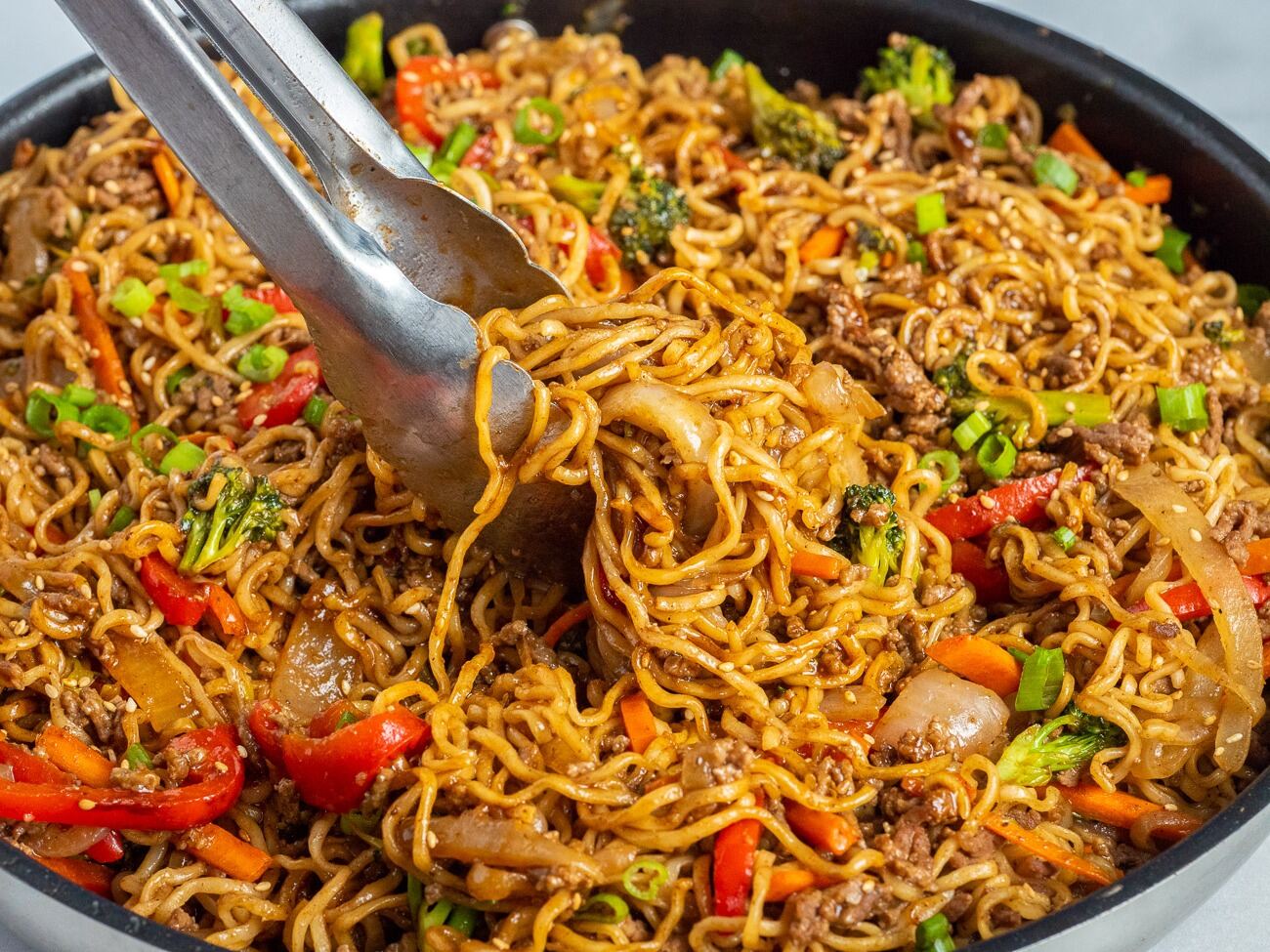 beefy-italian-ramen-skillet-recipe