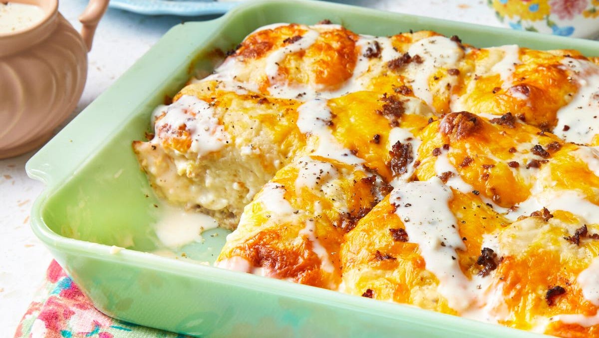 biscuits-and-gravy-casserole-recipe