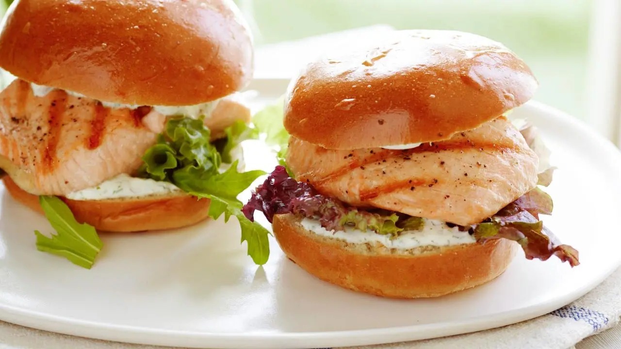 grilled-salmon-sandwich-recipe