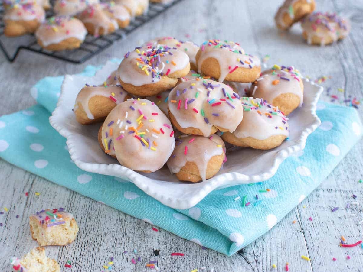 italian-knot-cookies-recipe
