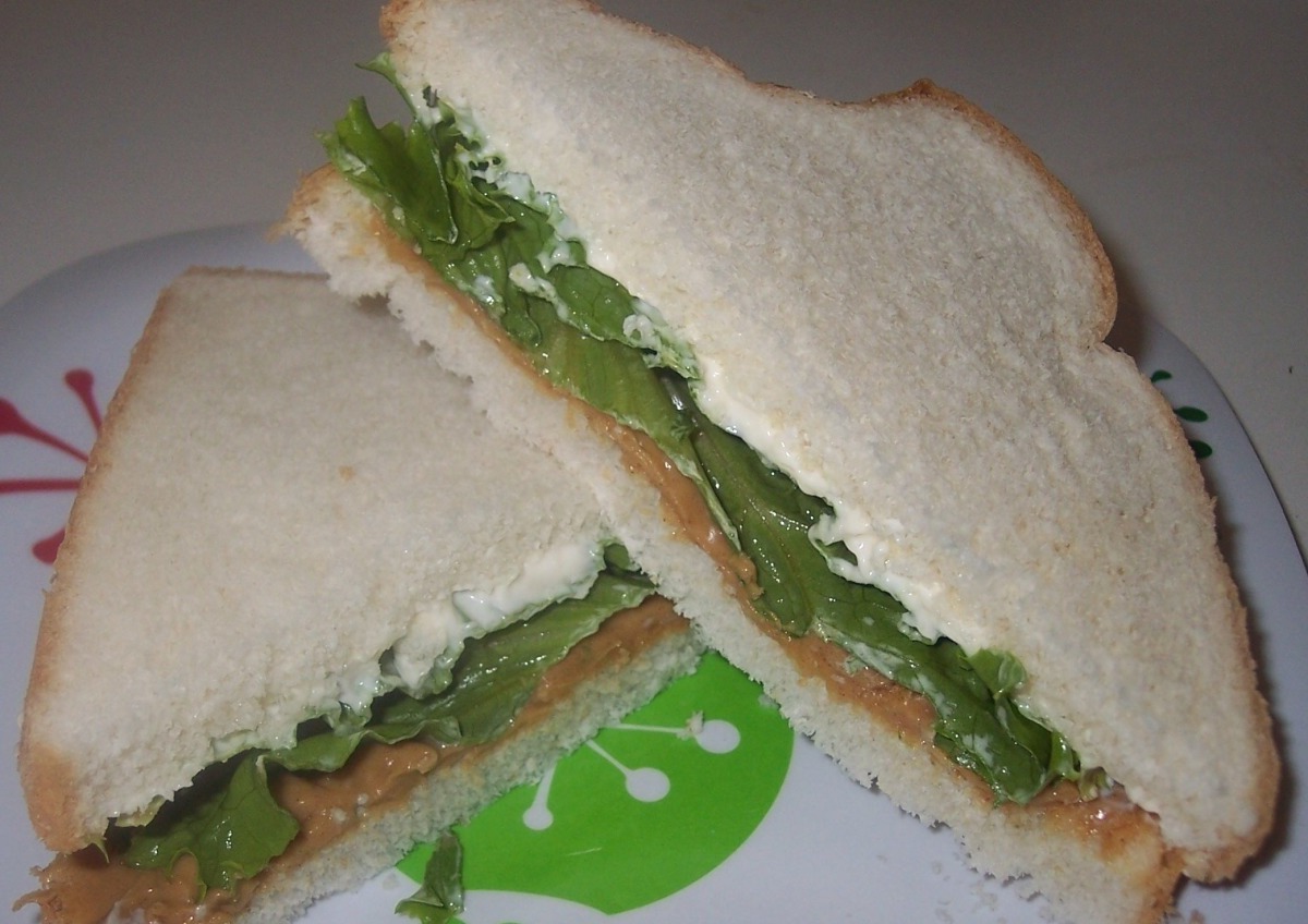 peanut-butter-mayonnaise-lettuce-sandwich-recipe