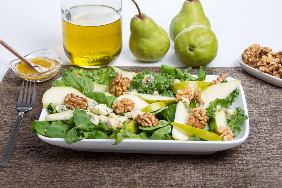 roquefort-pear-salad-recipe