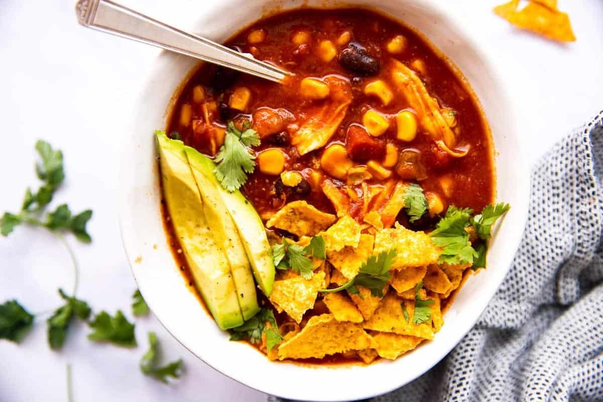 slow-cooker-chicken-taco-soup-recipe